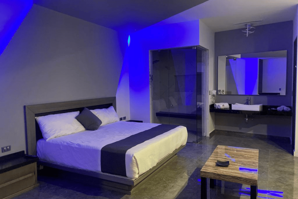 Master Suite Doble con Jacuzzi Interior